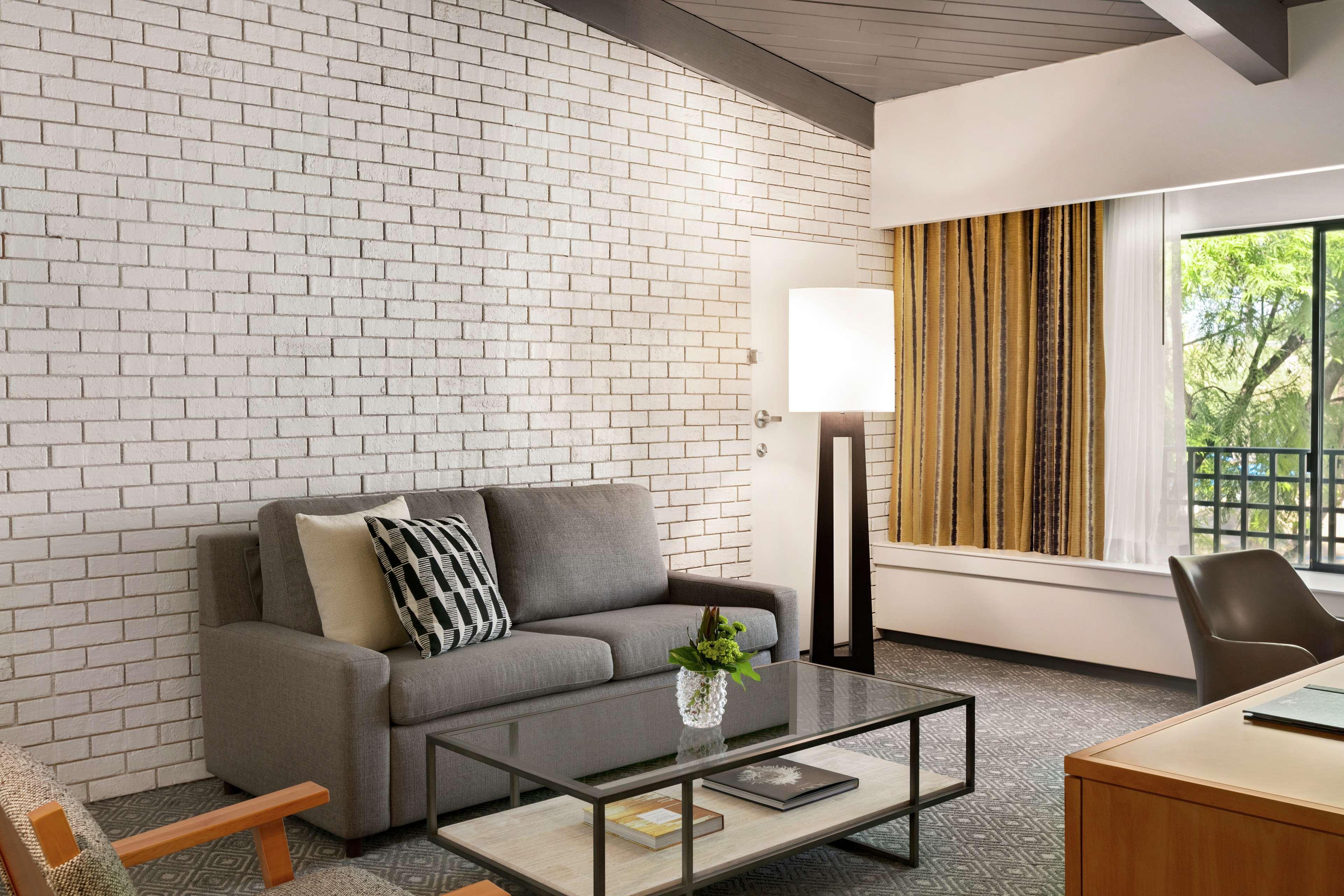 Hilton Scottsdale Resort & Villas Exterior photo