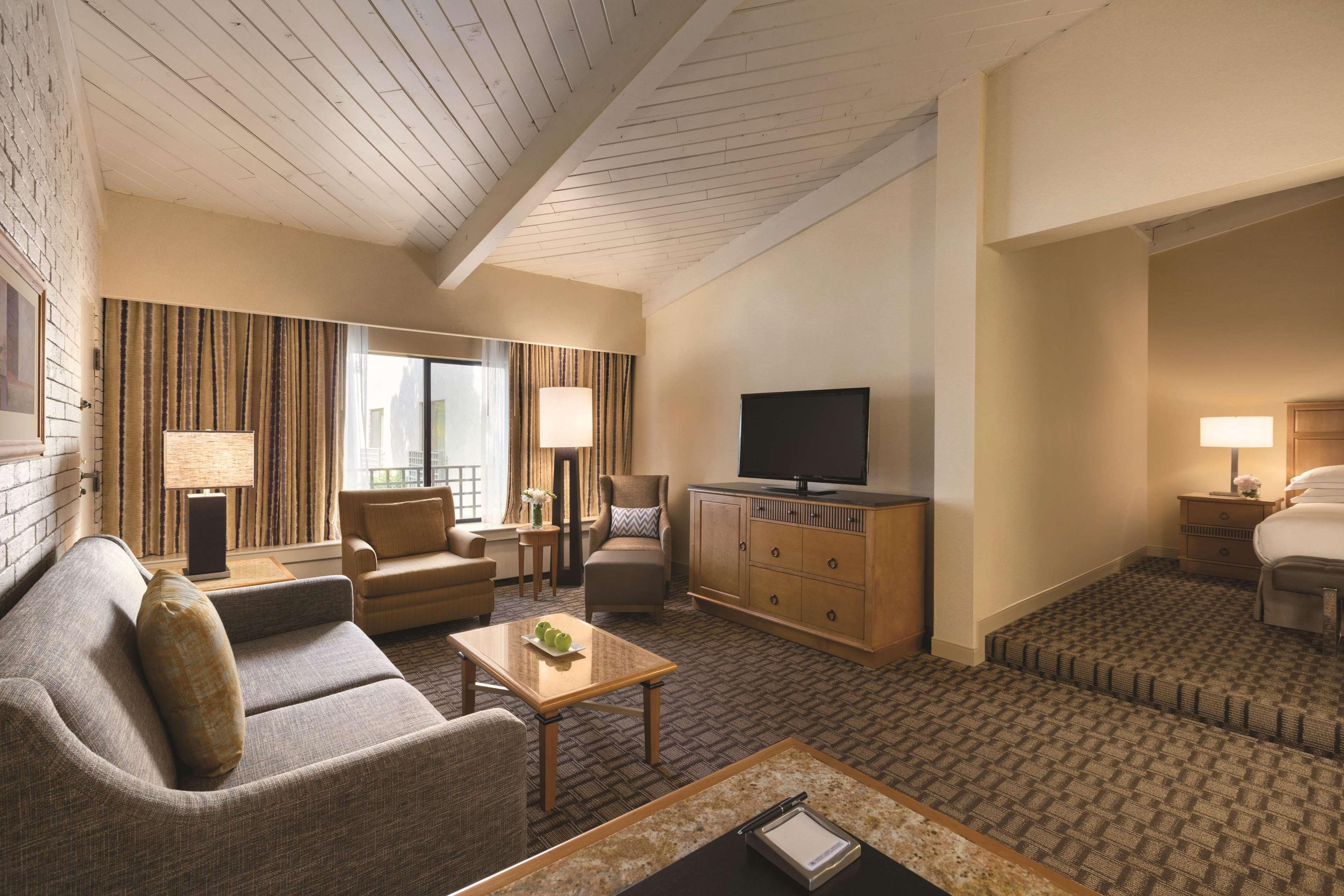 Hilton Scottsdale Resort & Villas Exterior photo